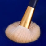 AMORTALS HD Silk Loose Powder Brush